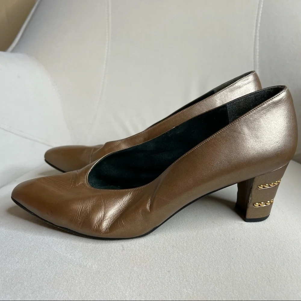 Vintage Stuart Weitzman Bronze Metallic 6.5 Low Heels point toe Studded Heel